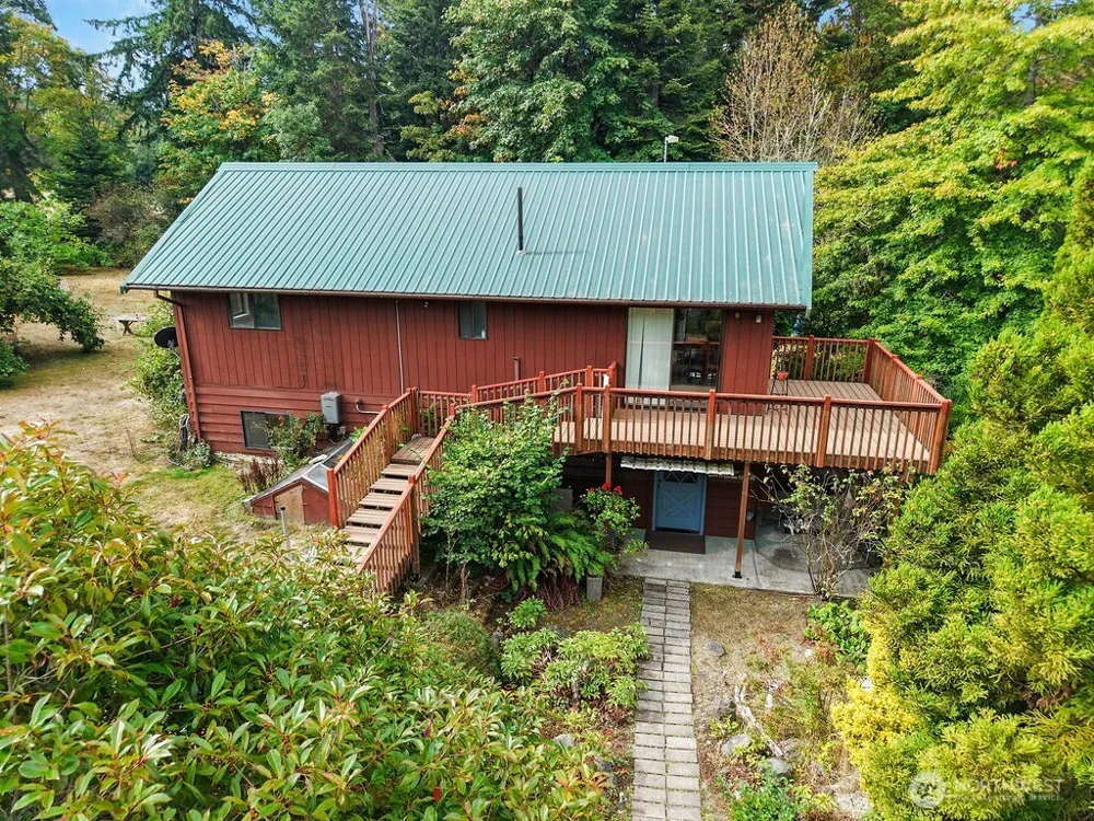 73 Ponderosa Place Nordland, WA 98358