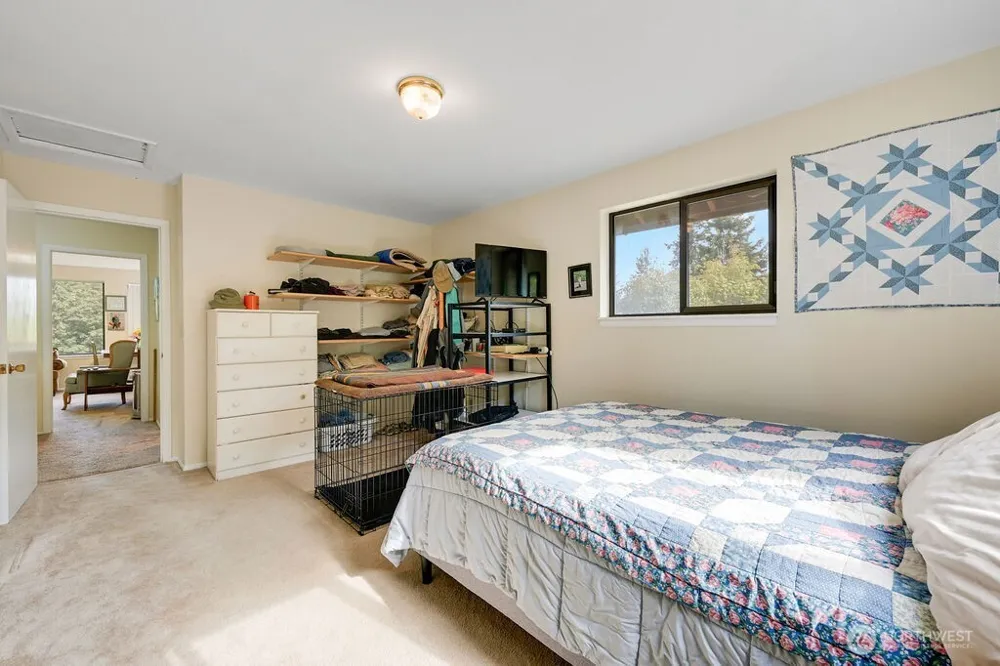 73 Ponderosa Place Nordland, WA 98358