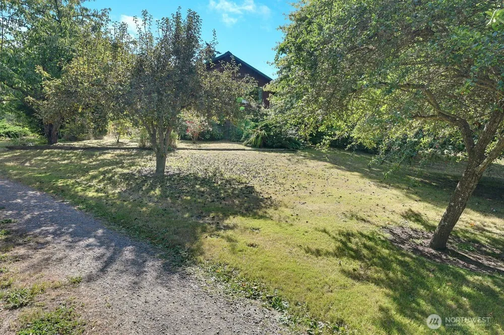 73 Ponderosa Place Nordland, WA 98358