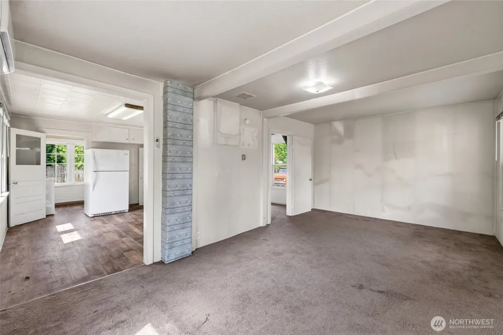 520 12th Street SE Puyallup, WA 98372