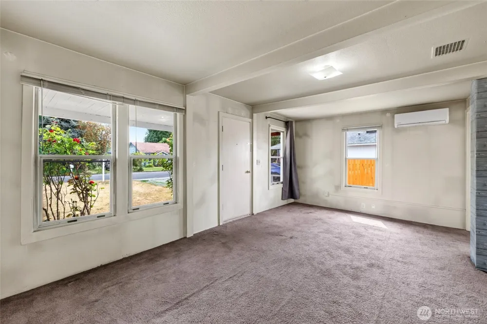 520 12th Street SE Puyallup, WA 98372