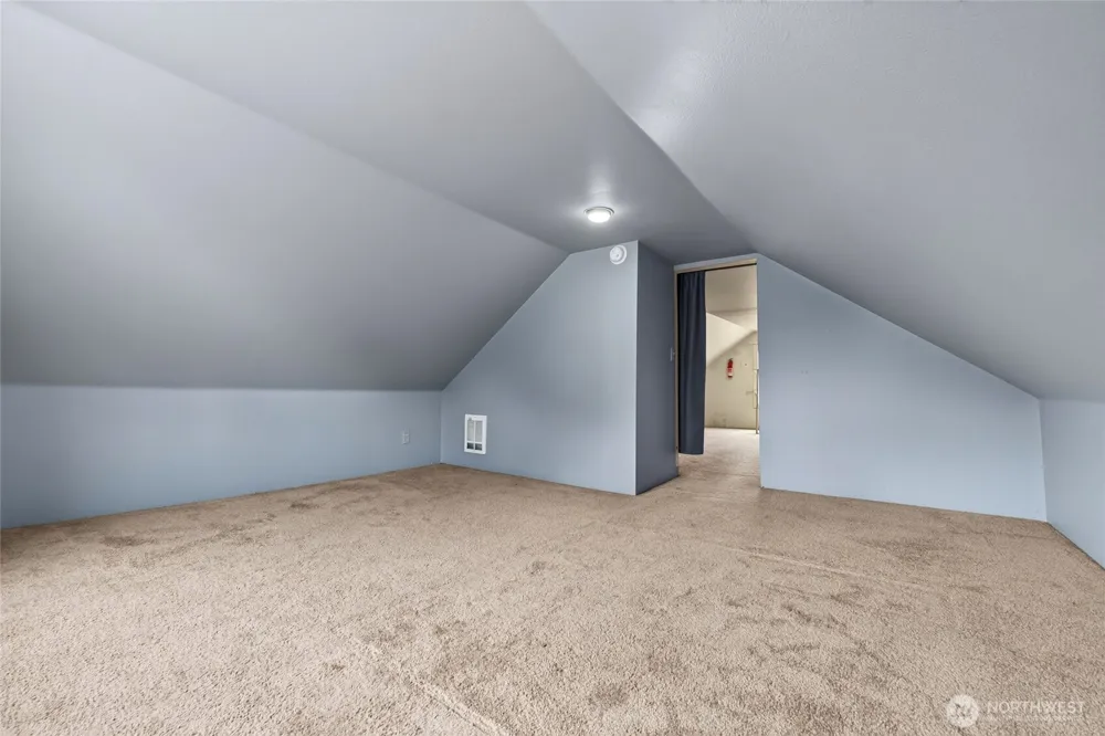 520 12th Street SE Puyallup, WA 98372