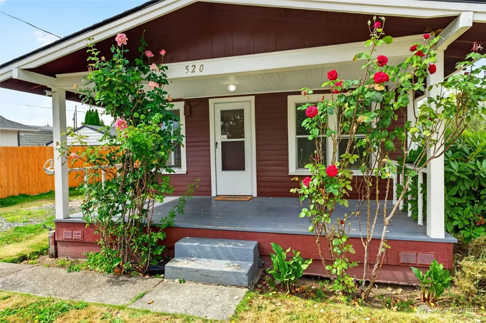 520 12th Street SE Puyallup, WA 98372