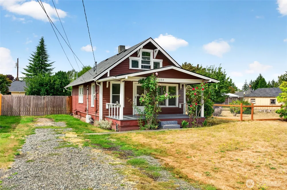 520 12th Street SE Puyallup, WA 98372