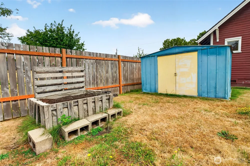 520 12th Street SE Puyallup, WA 98372