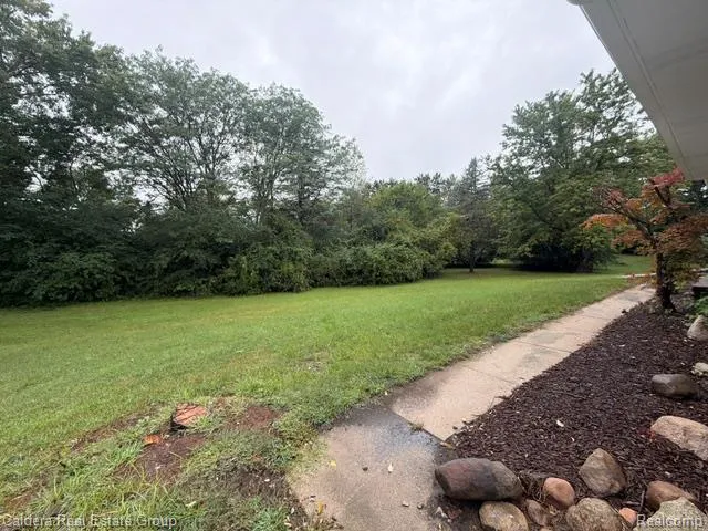 1518 Judd Road York Charter Township, MI 48176