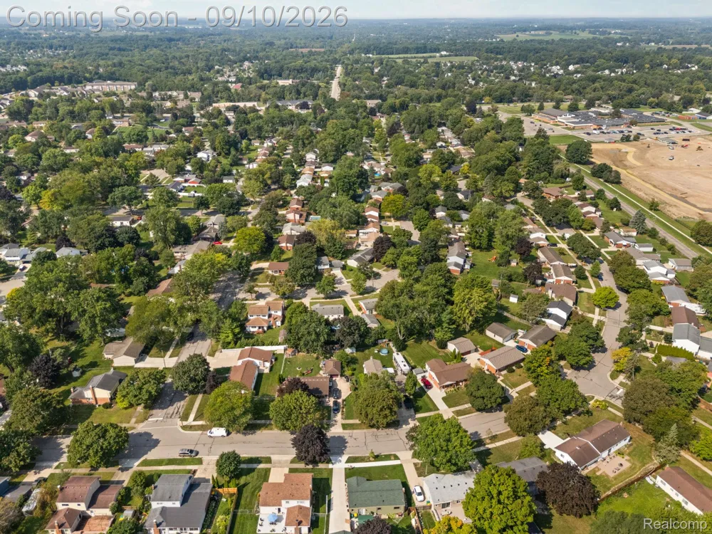 264 Nichols Drive Saline City, MI 48176