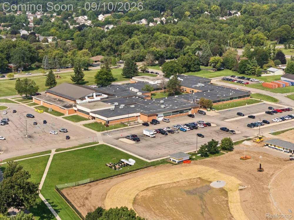 264 Nichols Drive Saline City, MI 48176
