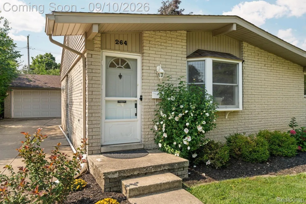 264 Nichols Drive Saline City, MI 48176