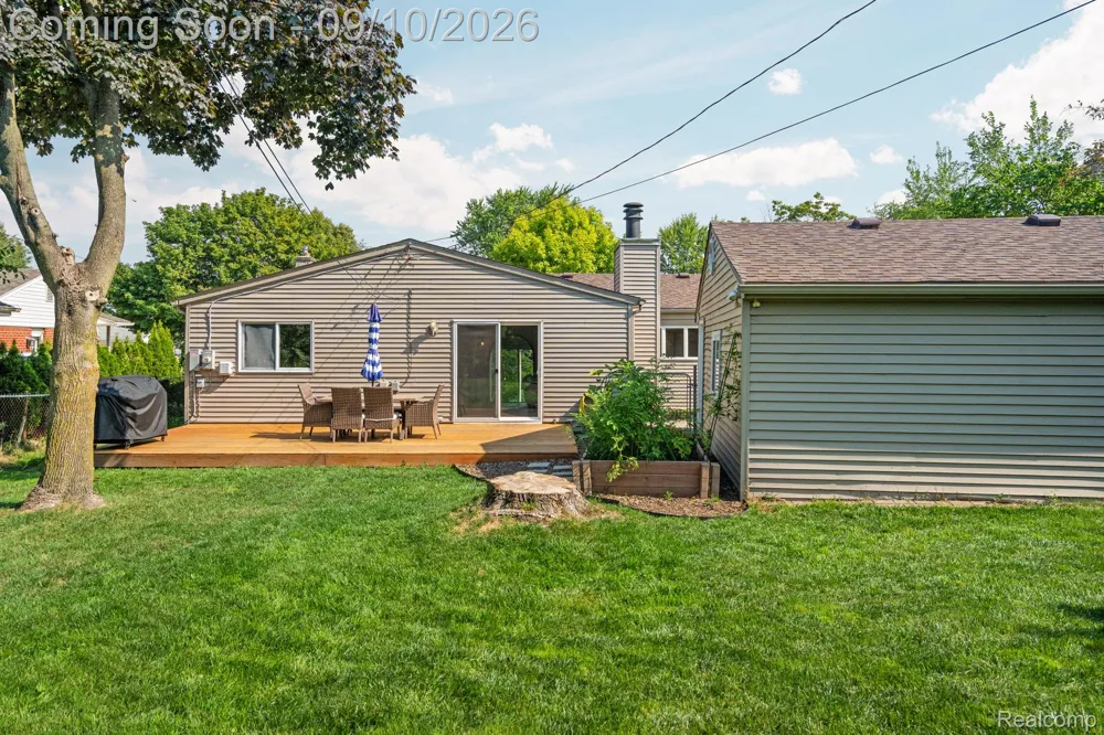 264 Nichols Drive Saline City, MI 48176