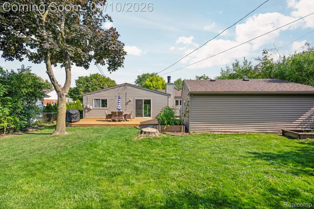 264 Nichols Drive Saline City, MI 48176