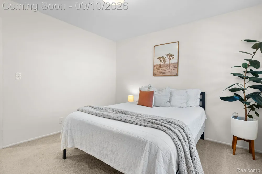 264 Nichols Drive Saline City, MI 48176