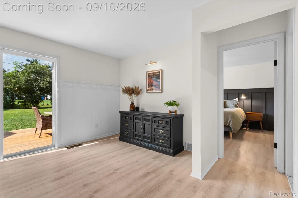 264 Nichols Drive Saline City, MI 48176