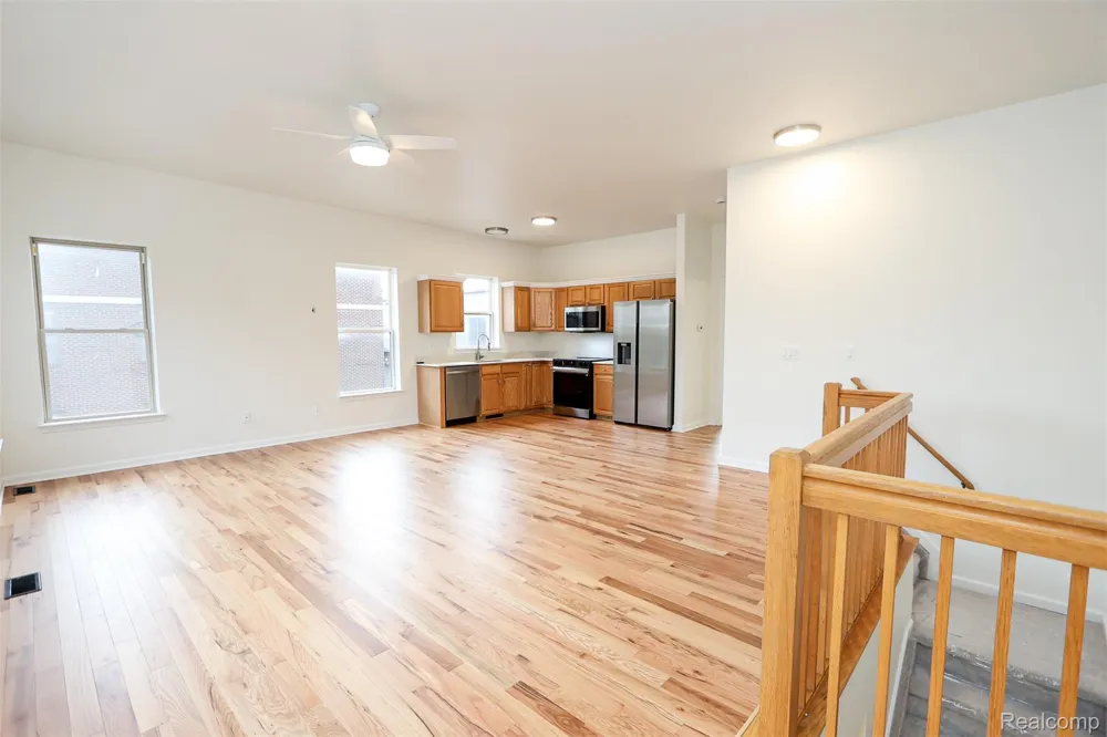 52 W Bethune Street Detroit City, MI 48202