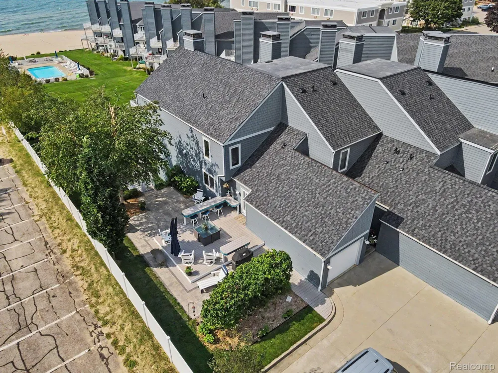 215 North Shore Drive #1 South Haven City, MI 49090