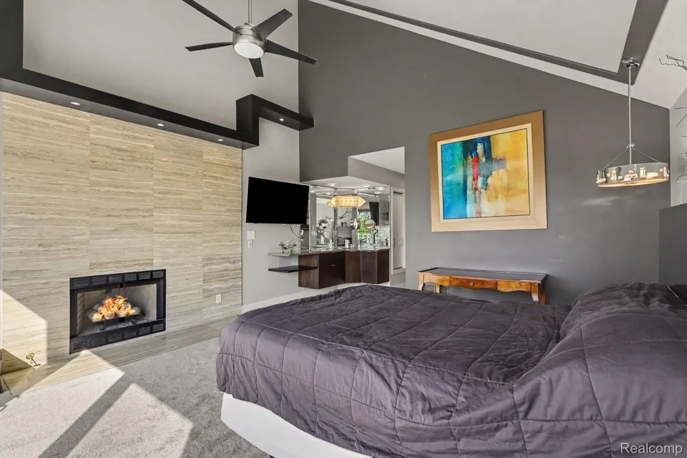 215 North Shore Drive #1 South Haven City, MI 49090