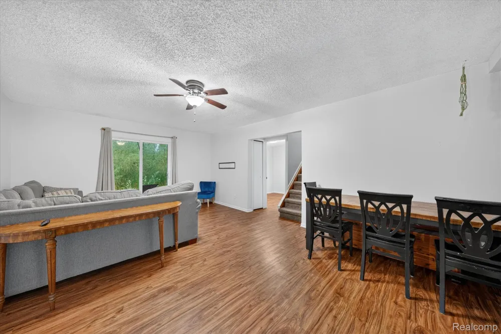 416 Thomas Street Holly Village, MI 48442