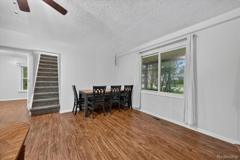 416 Thomas Street Holly Village, MI 48442