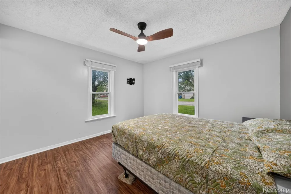 416 Thomas Street Holly Village, MI 48442
