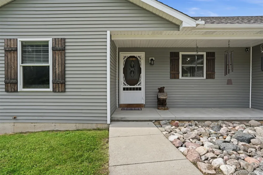 7433 Mabley Hill Road Tyrone Township, MI 48430