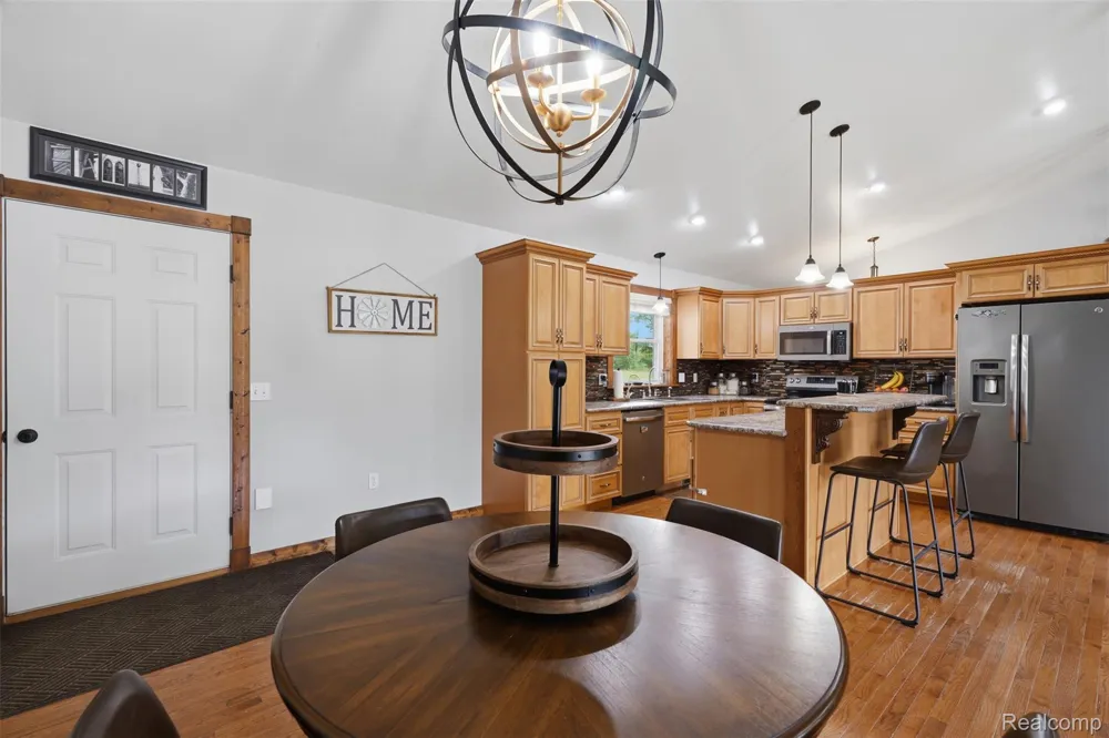 7433 Mabley Hill Road Tyrone Township, MI 48430