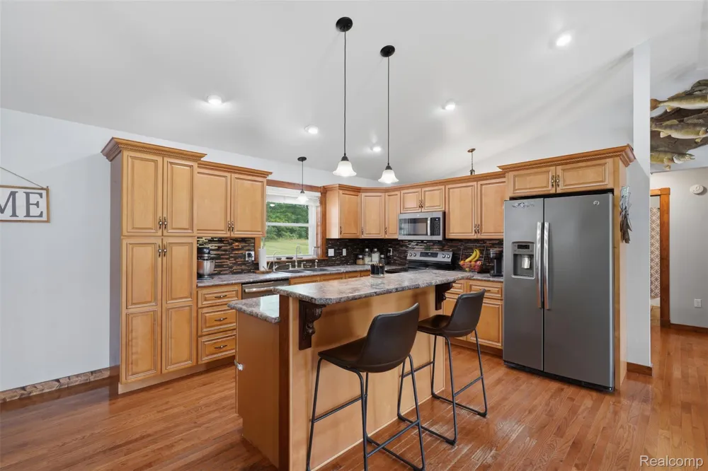 7433 Mabley Hill Road Tyrone Township, MI 48430