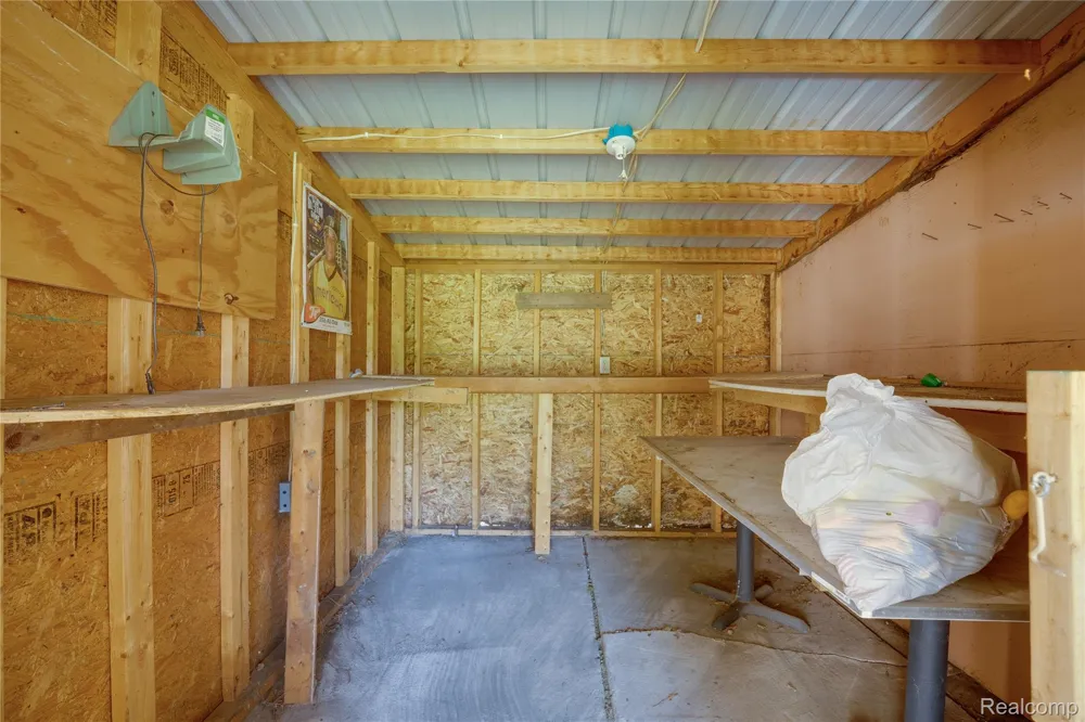 39 Cherrygrove Street Ecorse City, MI 48229