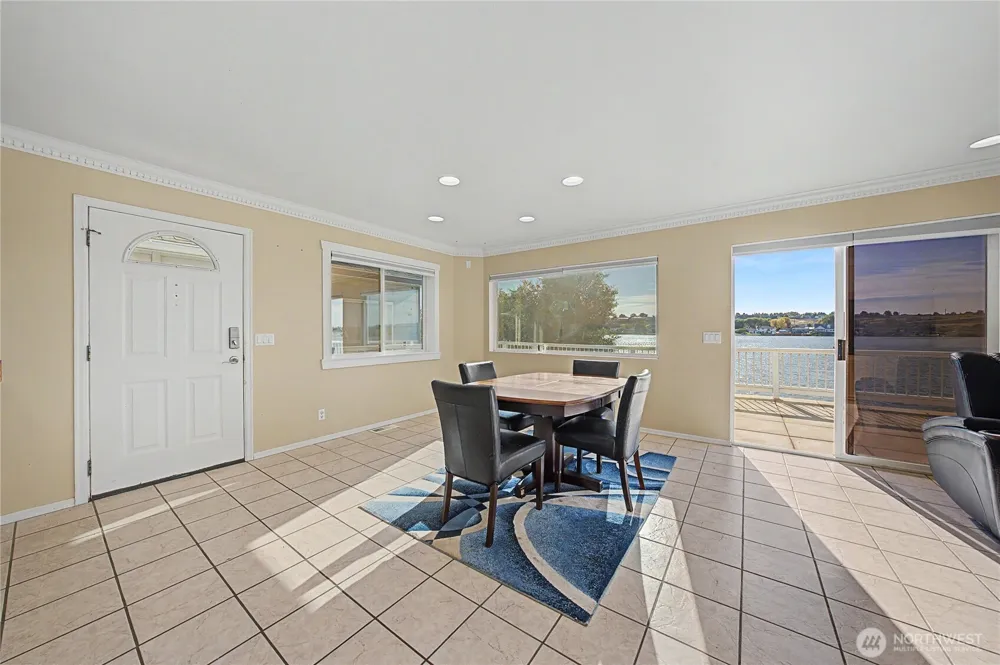 1317 W Lakeside Drive Moses Lake, WA 98837
