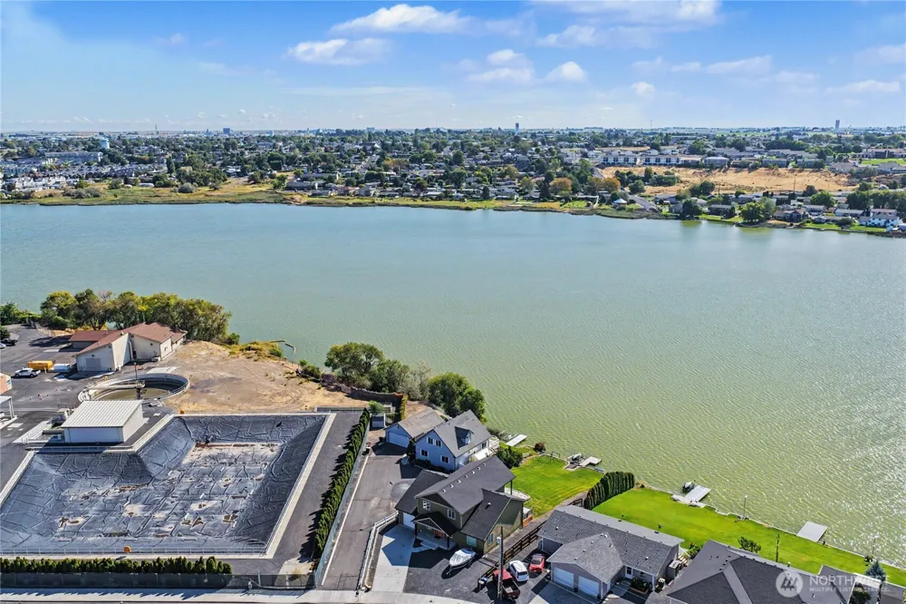 1317 W Lakeside Drive Moses Lake, WA 98837