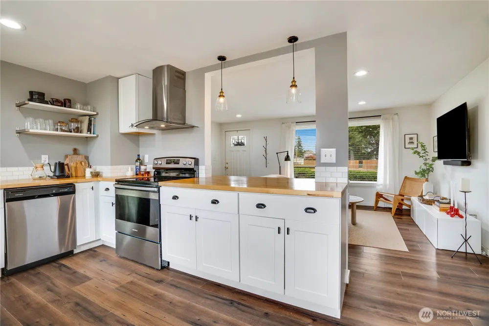 918 E 52nd Street Tacoma, WA 98404
