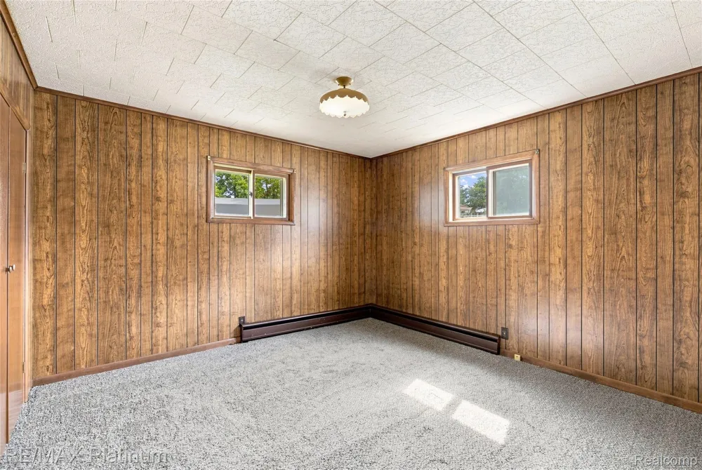 1609 W Dewey Road Owosso Charter Township, MI 48867