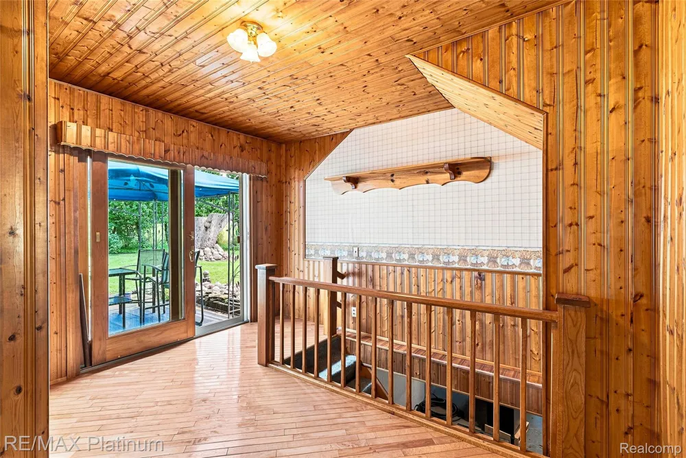 1609 W Dewey Road Owosso Charter Township, MI 48867
