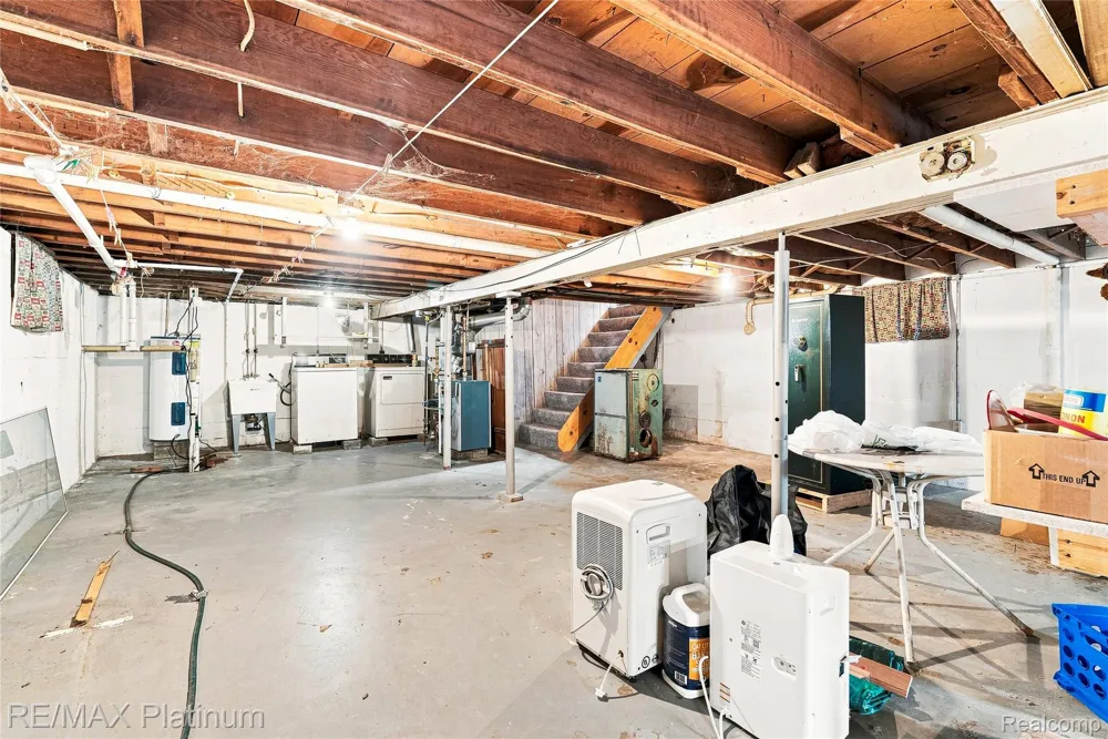 1609 W Dewey Road Owosso Charter Township, MI 48867