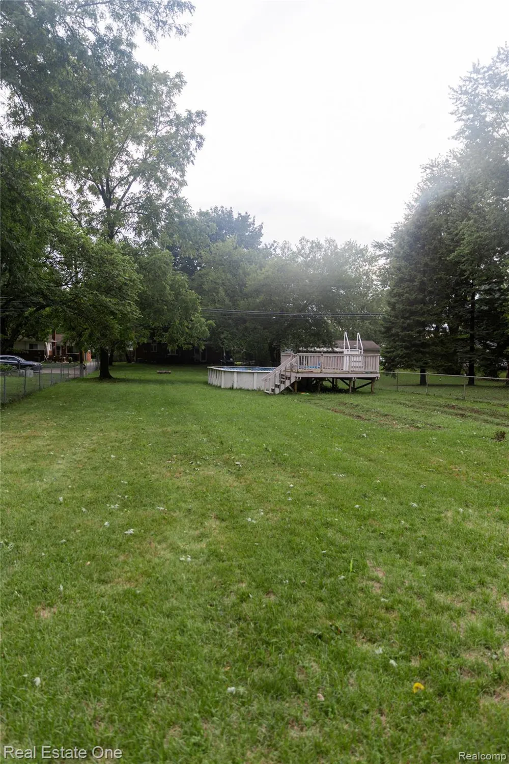 1867 Wilshire Street Westland City, MI 48186