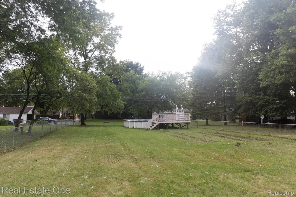 1867 Wilshire Street Westland City, MI 48186