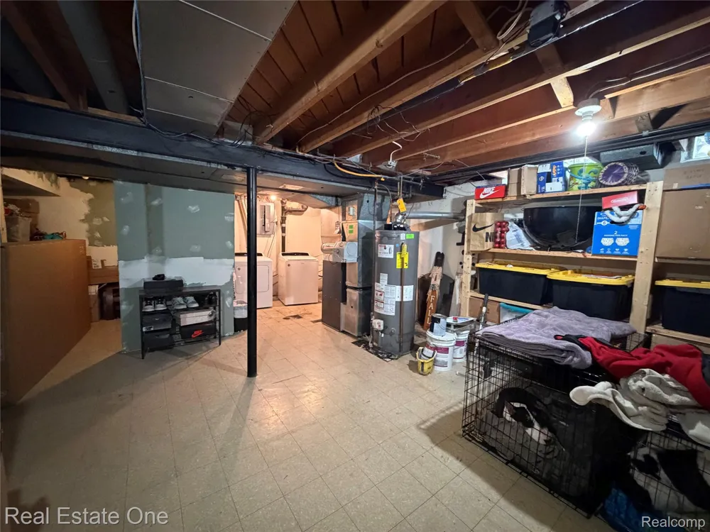 1867 Wilshire Street Westland City, MI 48186
