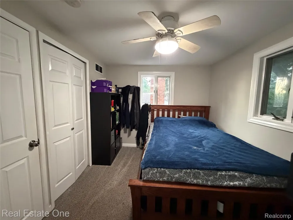 1867 Wilshire Street Westland City, MI 48186