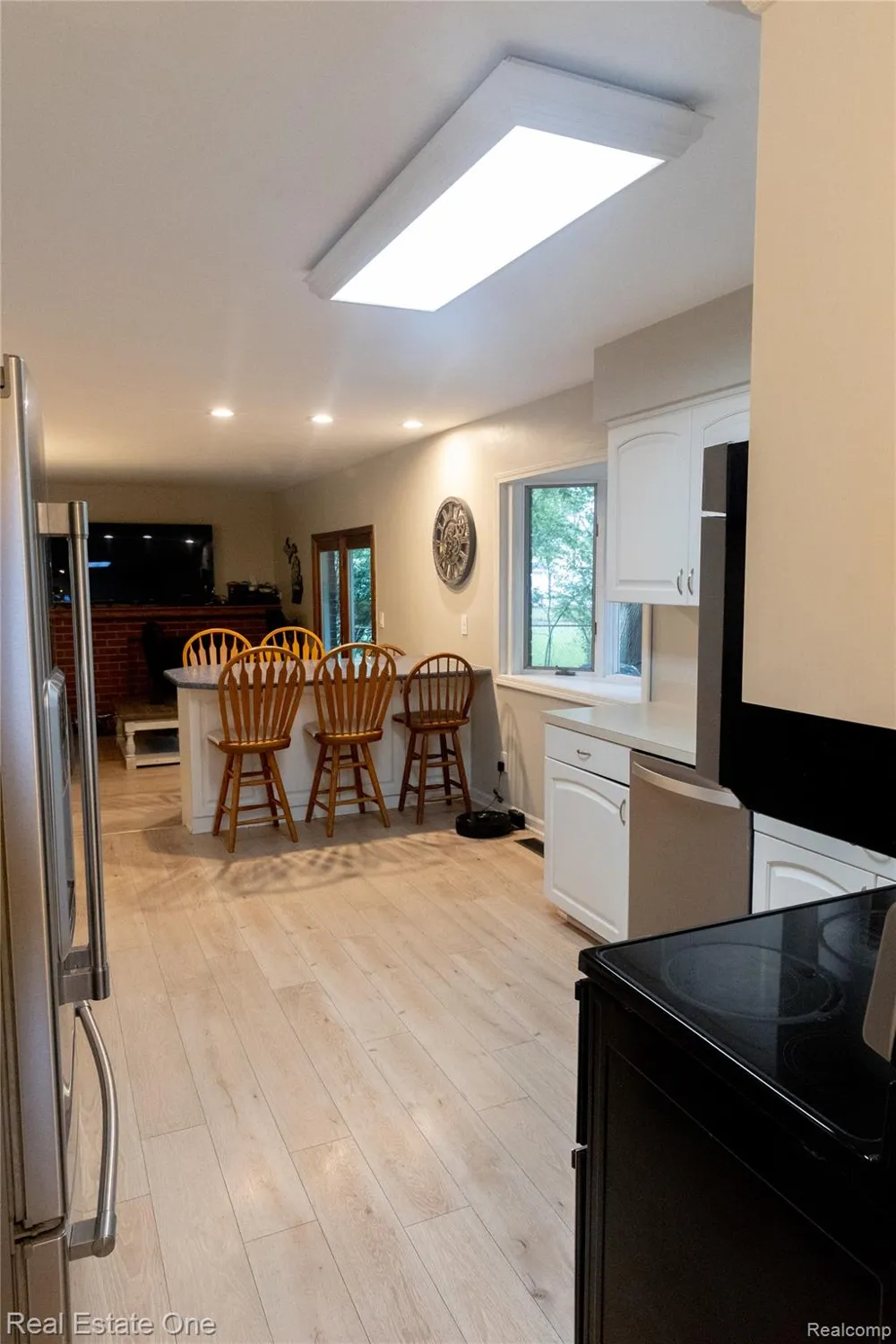 1867 Wilshire Street Westland City, MI 48186