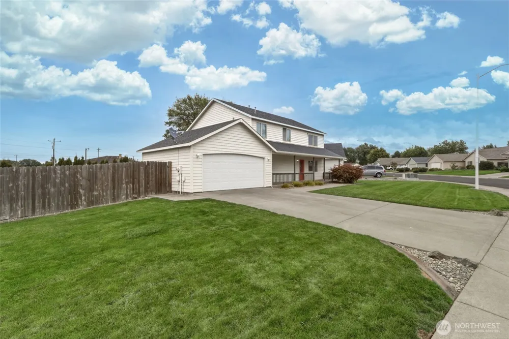 1705 SE Market St College Place, WA 99324