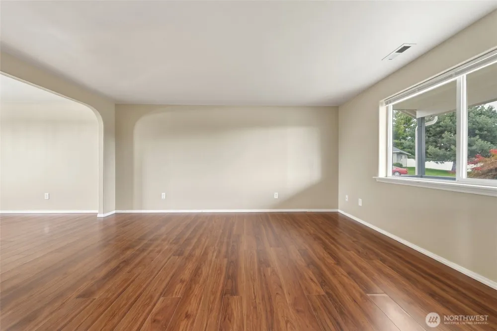 1705 SE Market St College Place, WA 99324