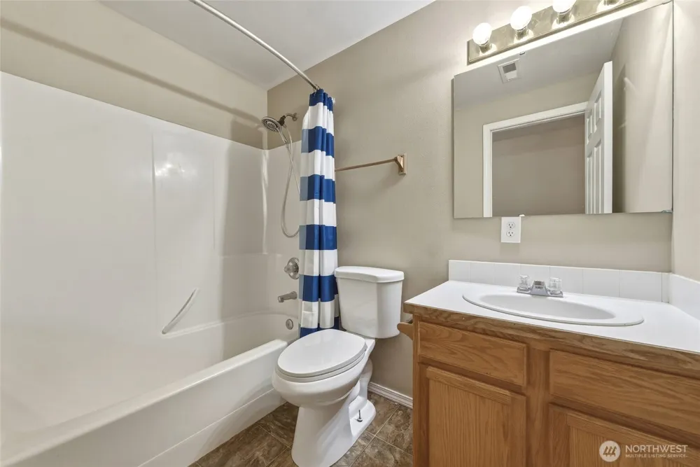 1705 SE Market St College Place, WA 99324