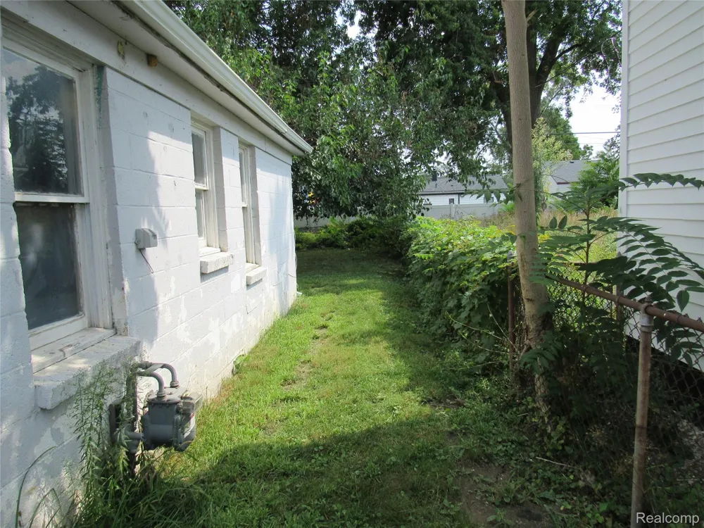 12906 Rosemont Avenue Detroit City, MI 48223