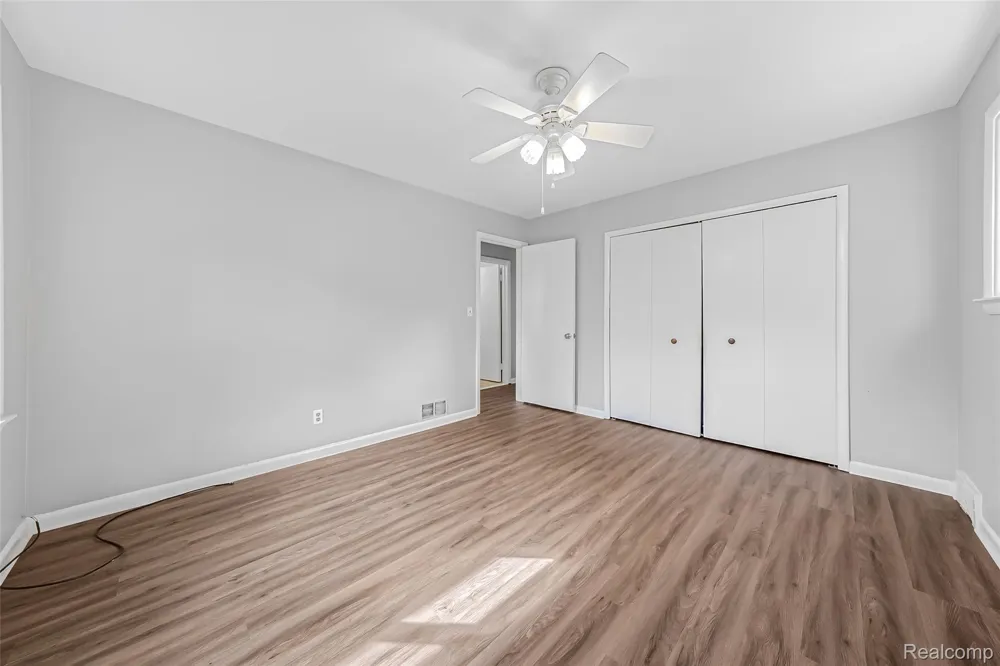 2329 Rutherford Road Bloomfield Charter Township, MI 48302