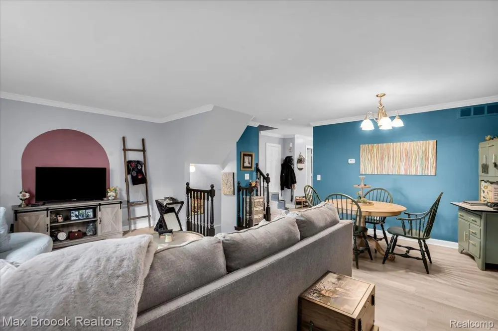 36467 Park Place Drive #64 Sterling Heights City, MI 48310