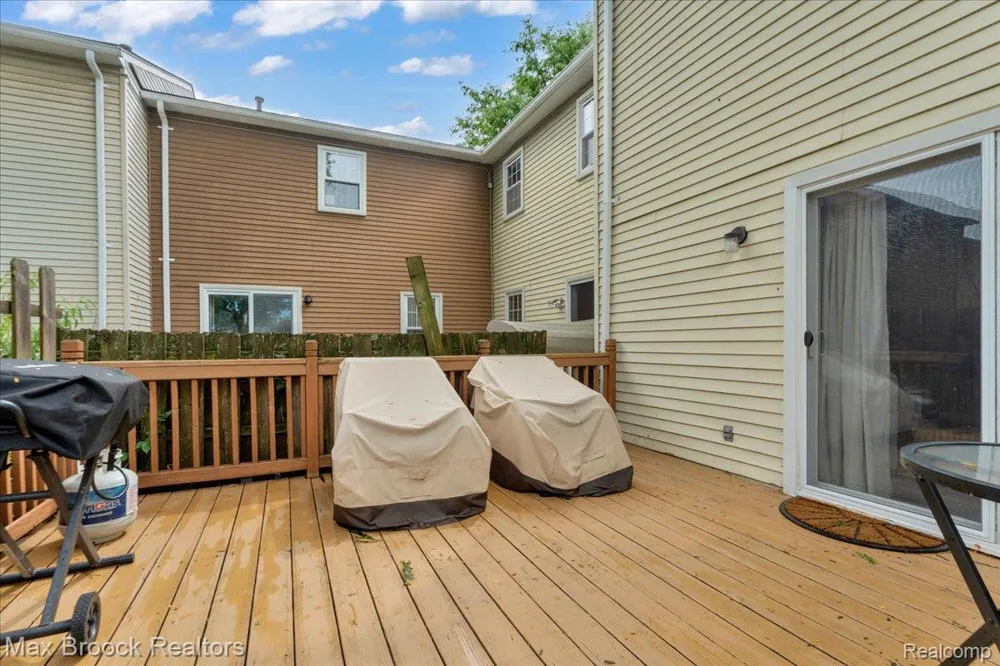 36467 Park Place Drive #64 Sterling Heights City, MI 48310