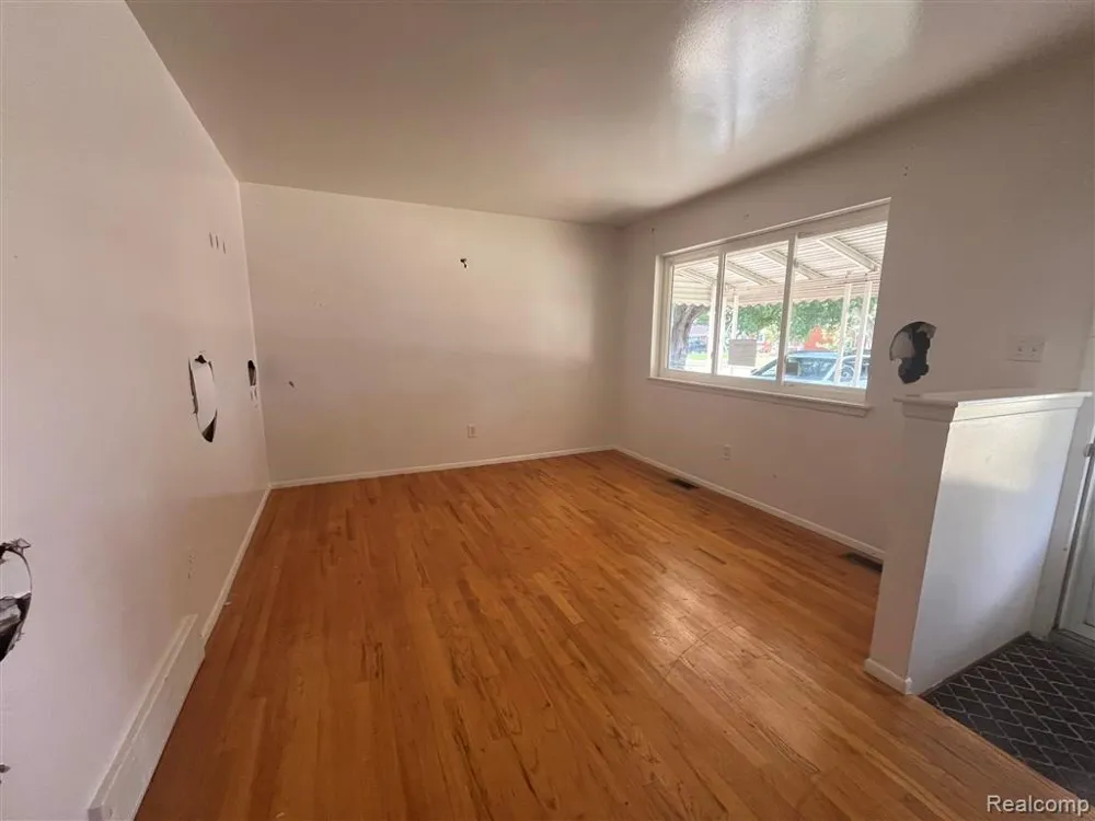 40252 Hamilton Drive Sterling Heights City, MI 48313