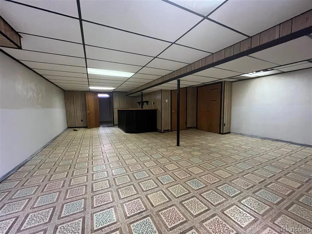 40252 Hamilton Drive Sterling Heights City, MI 48313