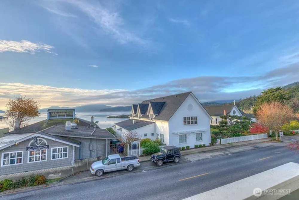 269 Main Street Orcas Island, WA 98245