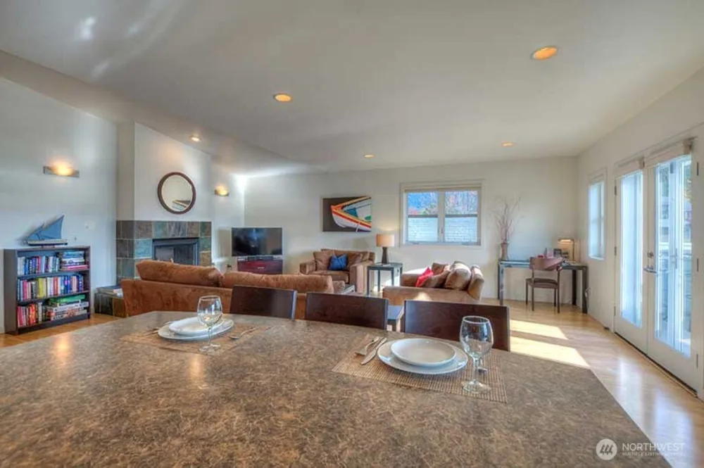 269 Main Street Orcas Island, WA 98245