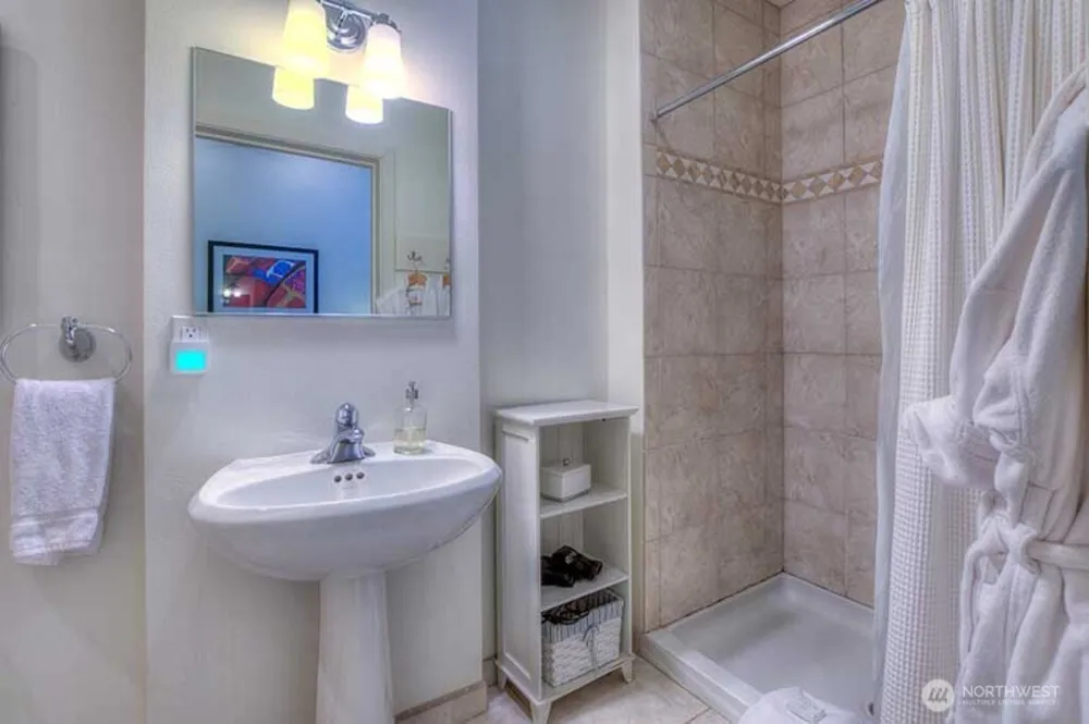 269 Main Street Orcas Island, WA 98245